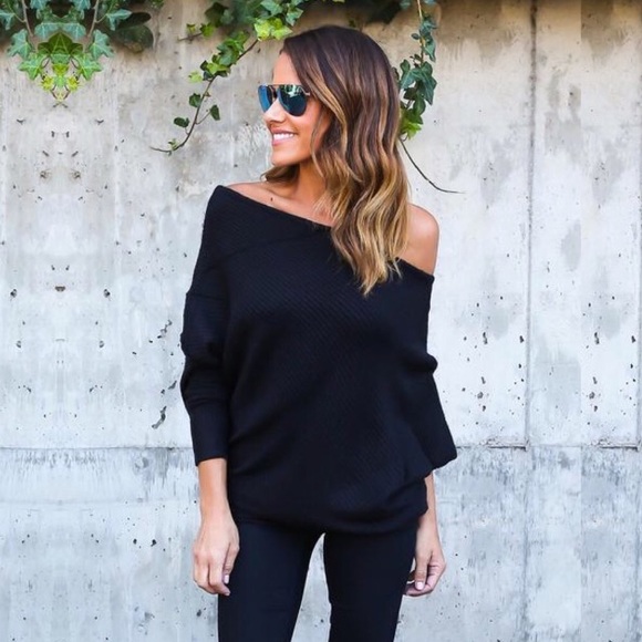 fairlygirly Tops - Slouchy Off Shoulder Loose Ribbed Knit Sweater Top